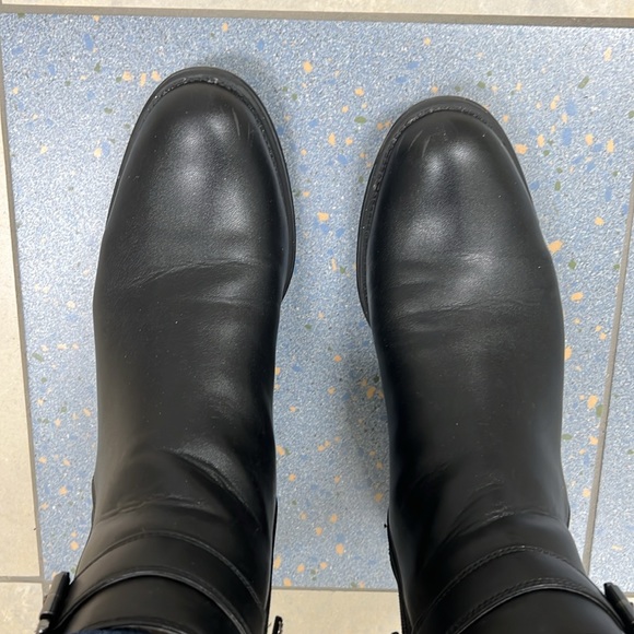 Blondo WATERPROOF Ankle Boot | Black | Size 8 - Picture 7 of 8